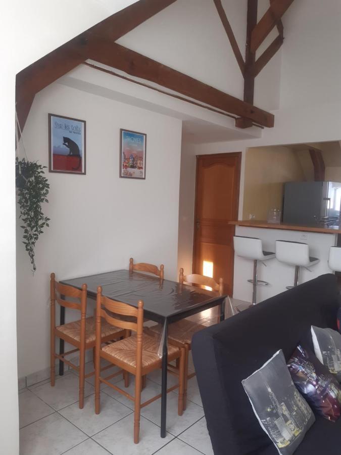 72M² Proche Centre Historique De Troyes Daire Dış mekan fotoğraf